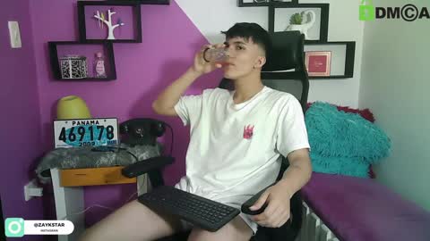 0cloud_white0 Chaturbate show on 20220726