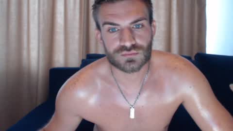 10in_deluxe Chaturbate show on 20211016