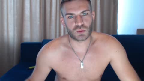 10in_deluxe Chaturbate show on 20211023