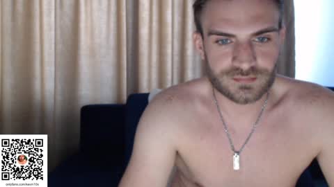 10in_deluxe Chaturbate show on 20220403
