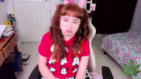 111lucygrim111 Chaturbate show on 20220217