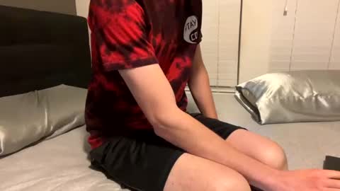 19yearoldtwink43 Chaturbate show on 20220108