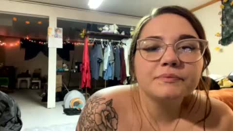 1kitty_girl Chaturbate show on 20231204