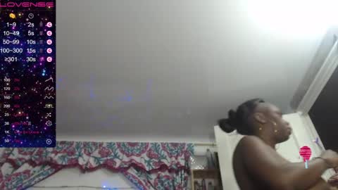 chloe_livery Chaturbate show on 20220618