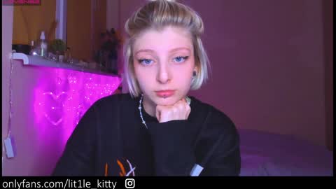 lit1le_kitty_ Chaturbate show on 20221129