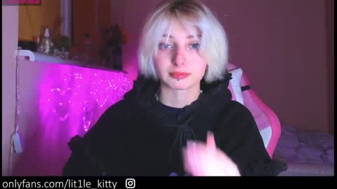 lit1le_kitty_ Chaturbate show on 20221201