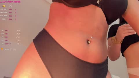 lm_kloeeh Chaturbate show on 20230129